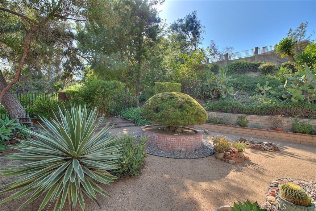 2418 Turquoise Circle Property Photo 8