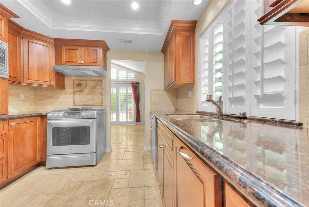 2418 Turquoise Circle Property Photo 17
