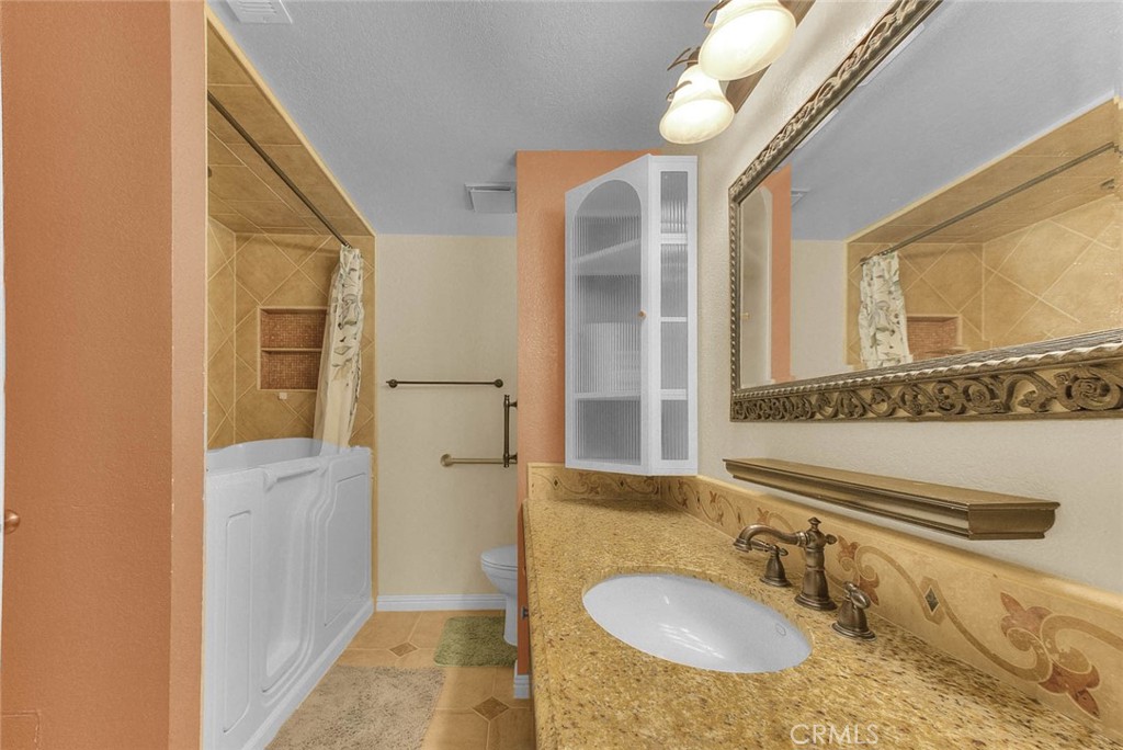 2418 Turquoise Circle Property Photo 37