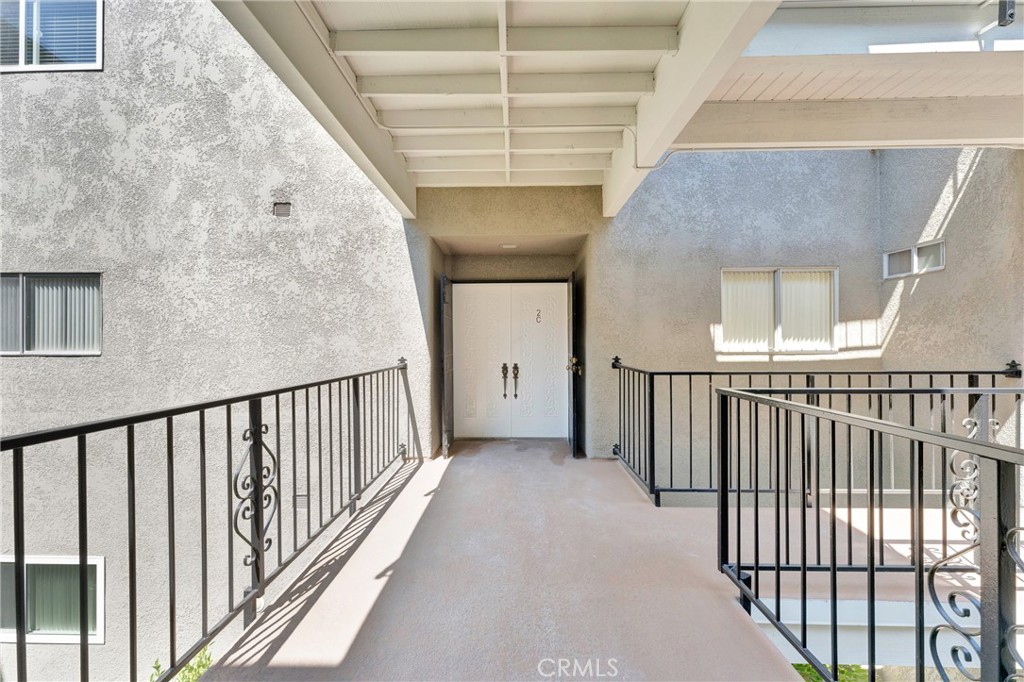 2405 Via Mariposa W Unit# 2c Property Photo 4
