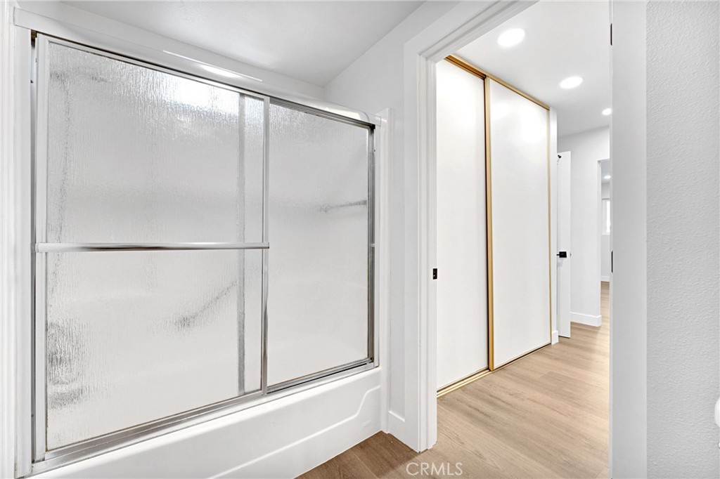 2405 Via Mariposa W Unit# 2c Property Photo 17