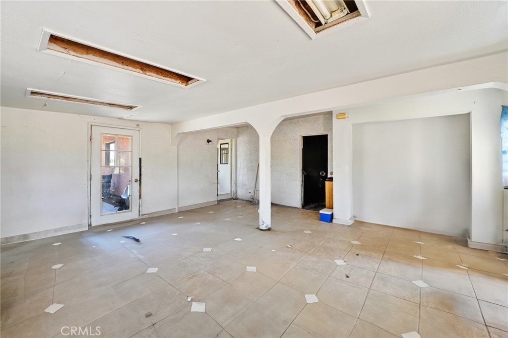 15072 Orange Street Property Photo 14