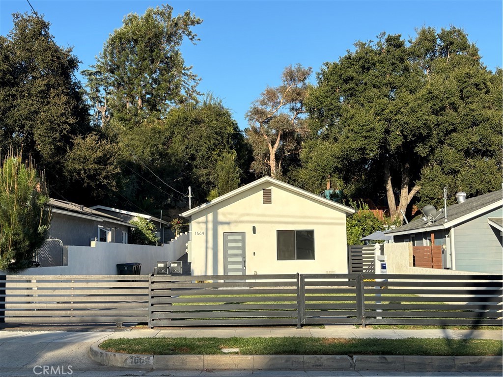1664 Glen Avenue Property Photo 1