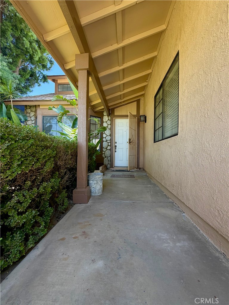 2404 Hyatt Property Photo 4