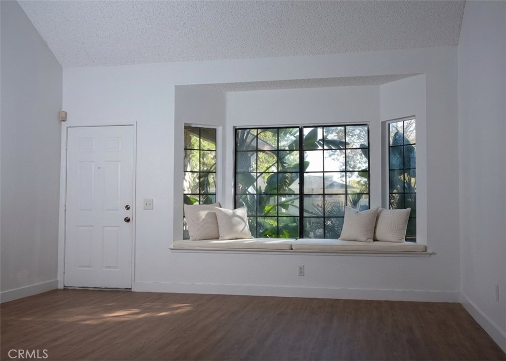 2404 Hyatt Property Photo 9