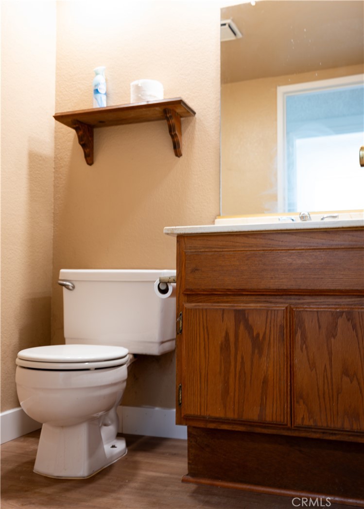 2404 Hyatt Property Photo 19