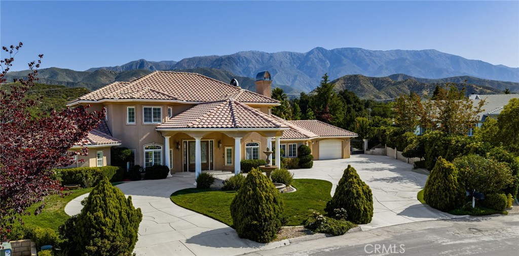 38136 Butterfly Court Property Photo 5