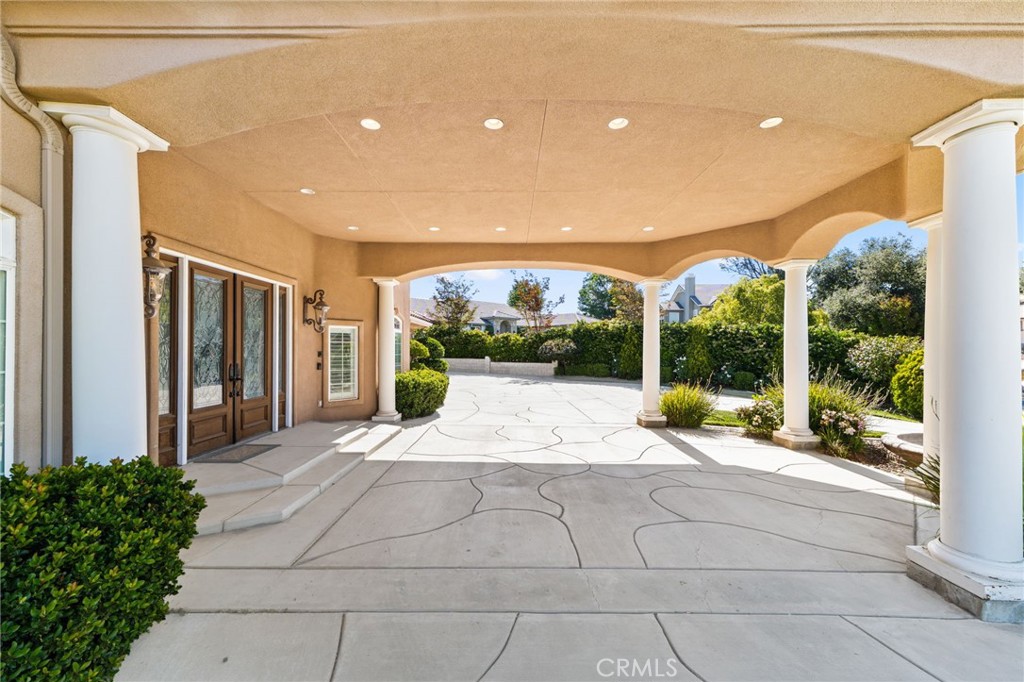 38136 Butterfly Court Property Photo 13
