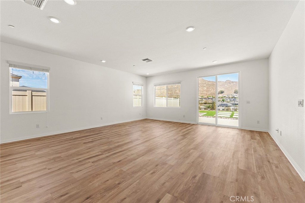 21204 Telegraph Road Property Photo 33