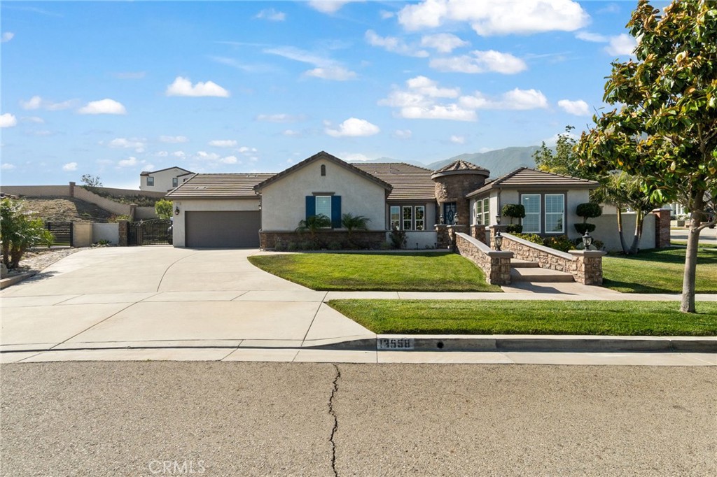 13558 Applegate Court Property Photo 2