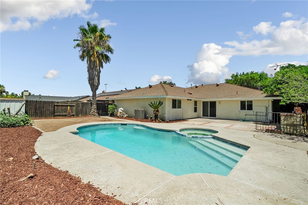 24233 Millsap Property Photo 3