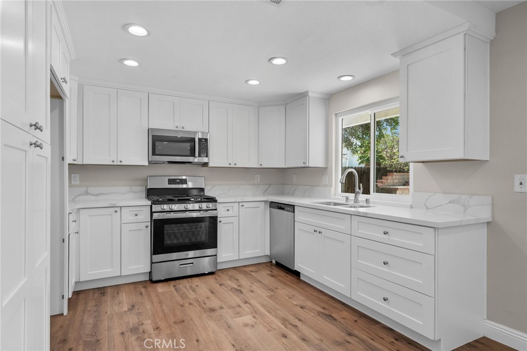 24233 Millsap Property Photo 6