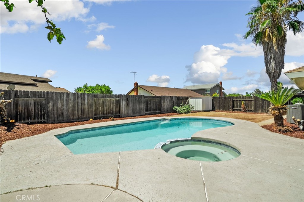 24233 Millsap Property Photo 32