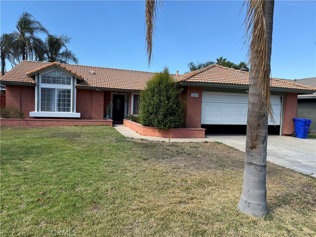 2420 W Sunrise Drive Property Photo 4