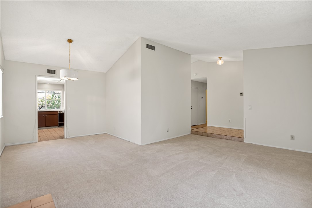 127 E Juanita Property Photo 6