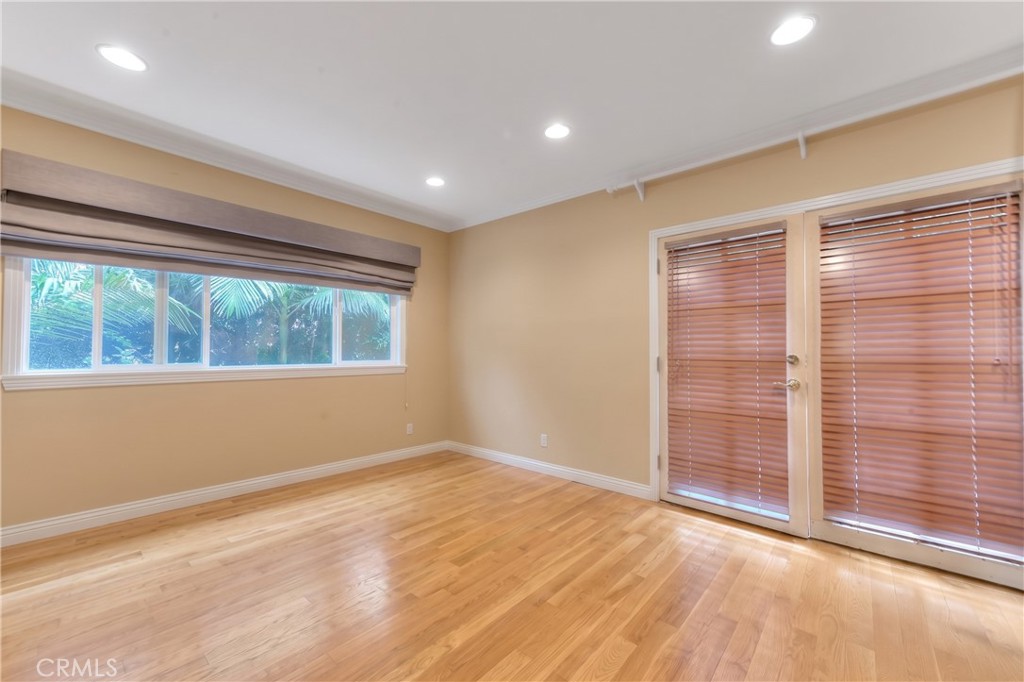 1641 N Crescent Heights Property Photo 29