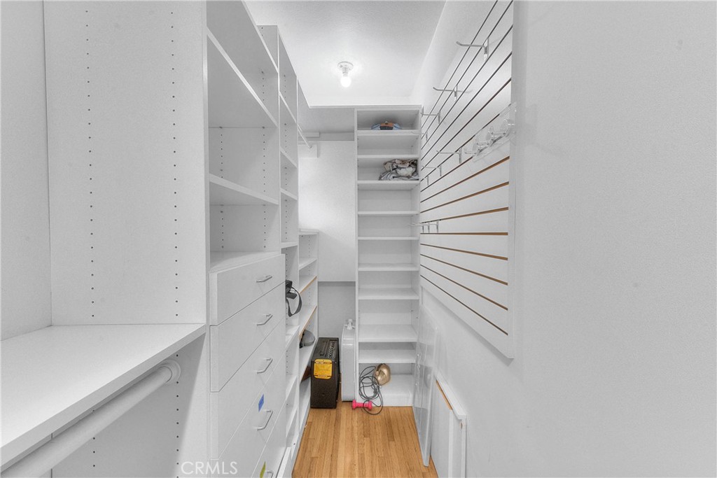 1641 N Crescent Heights Property Photo 32