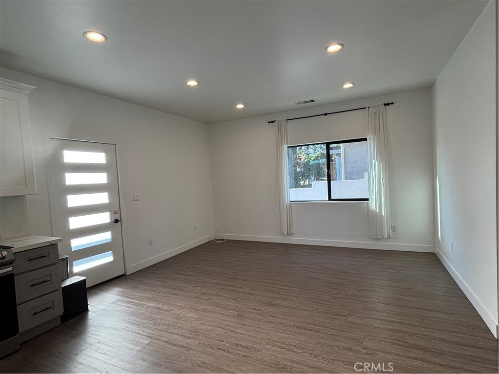 1668 Glen Avenue Property Photo 7