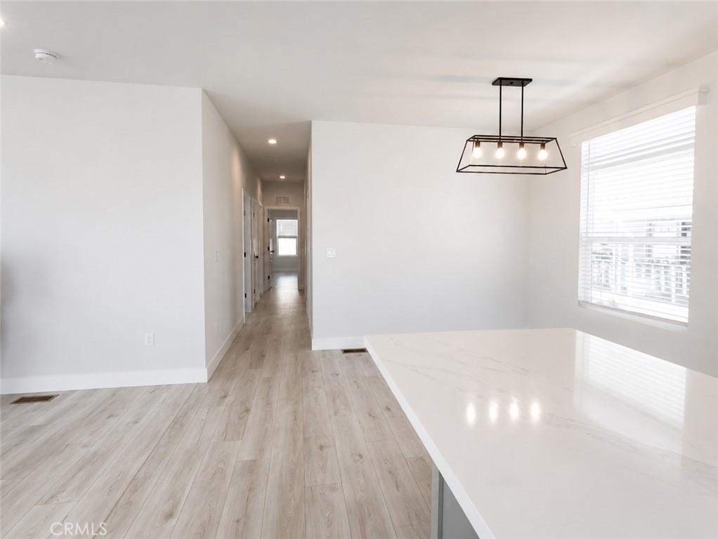 1855 E Riverside Drive 74 Property Photo 6
