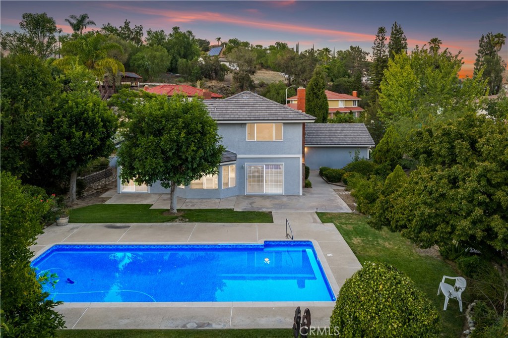 1430 Sierra Sky Property Photo 2