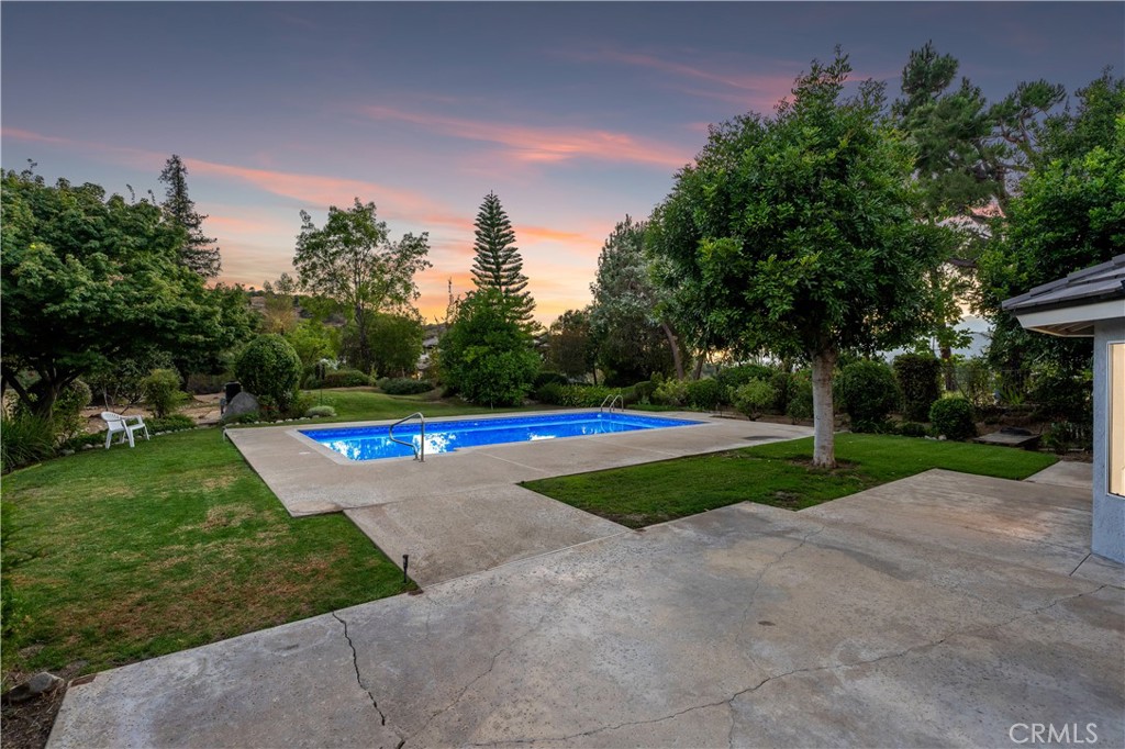 1430 Sierra Sky Property Photo 49