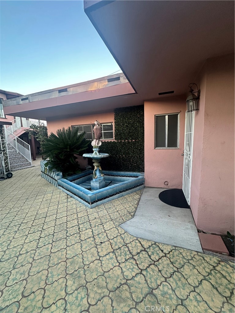 3241 Santa Ana Property Photo 15