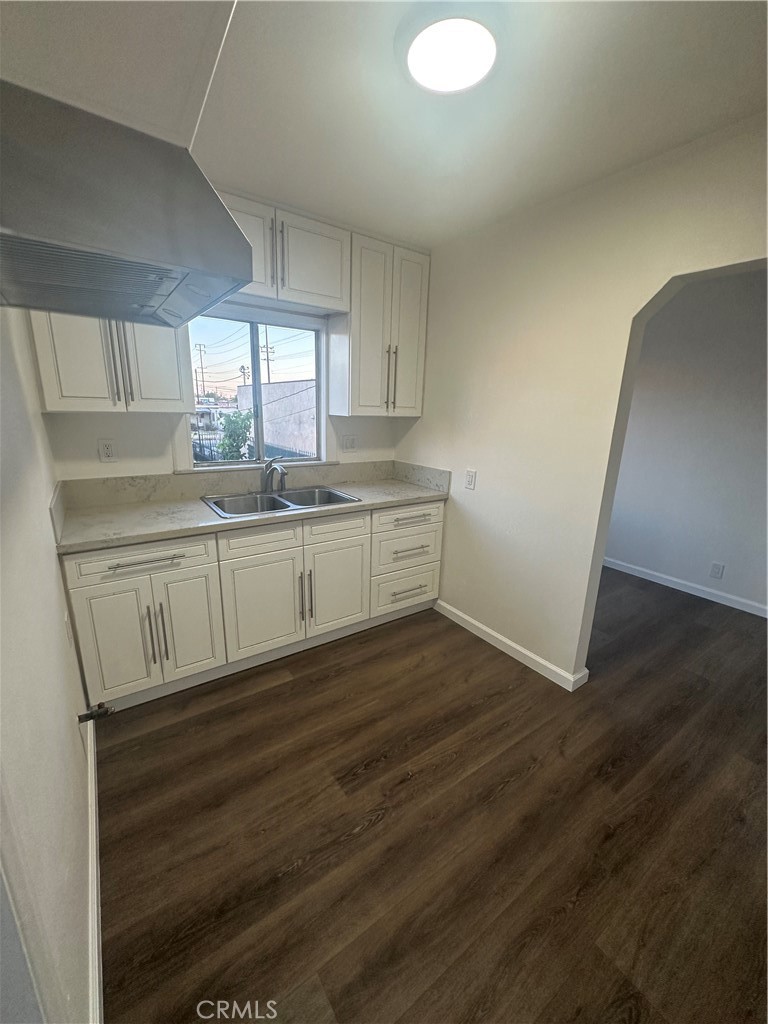 3241 Santa Ana Property Photo 22