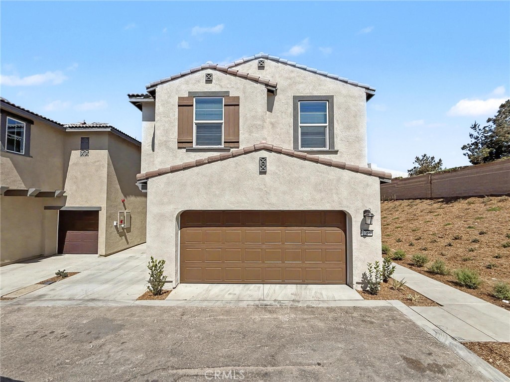 1366 Thunderbolt Lane Property Photo 1