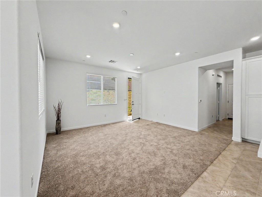 1366 Thunderbolt Lane Property Photo 2
