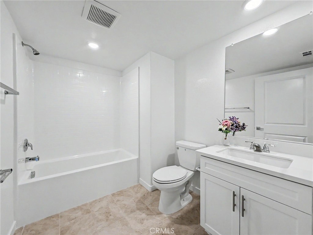 1366 Thunderbolt Lane Property Photo 8