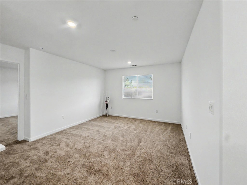1366 Thunderbolt Lane Property Photo 9