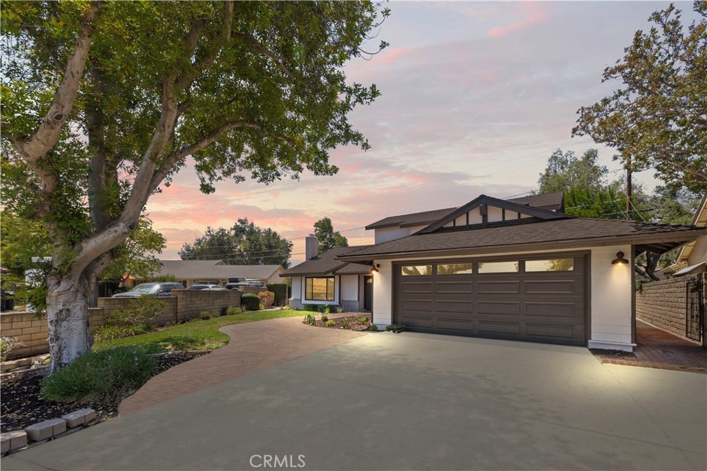 6313 Canterwood Property Photo 4