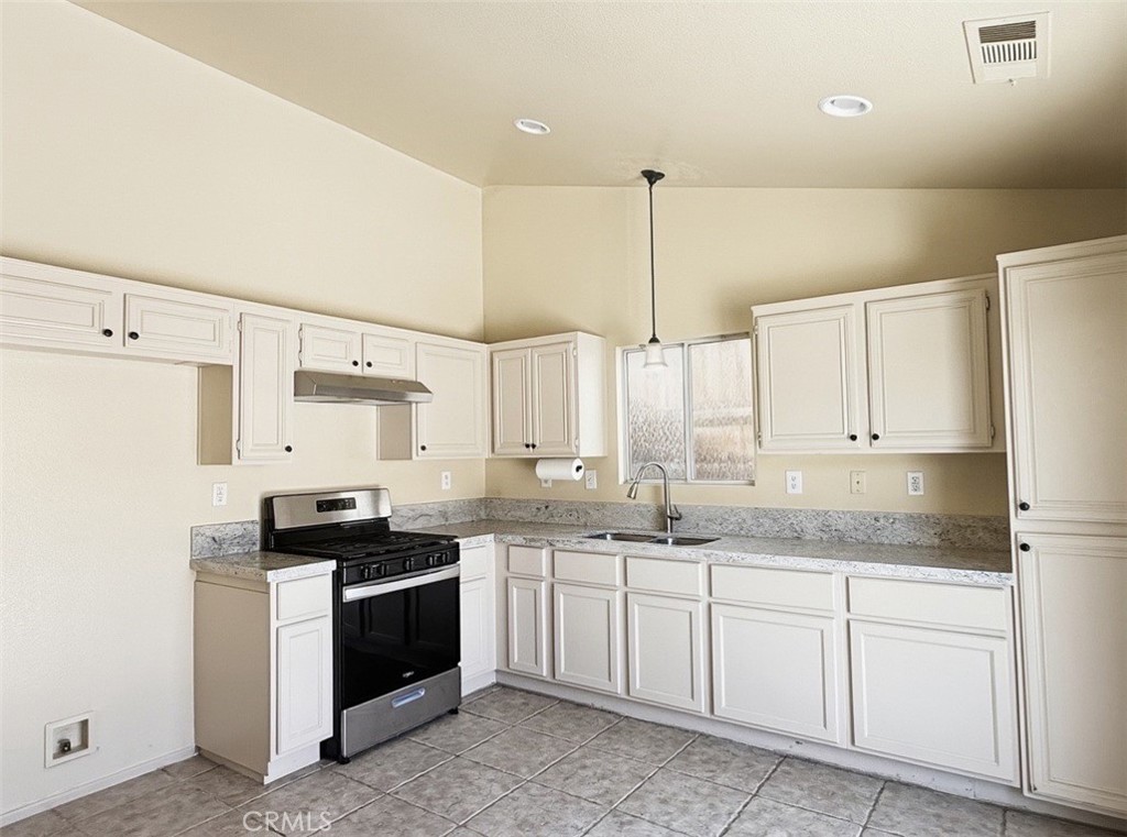 66820 Yucca Property Photo 7