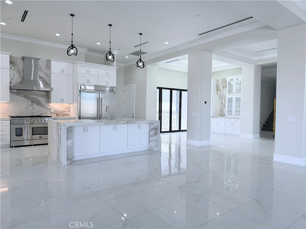 13725 Copley Property Photo 6