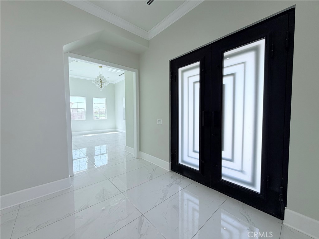 13725 Copley Property Photo 8