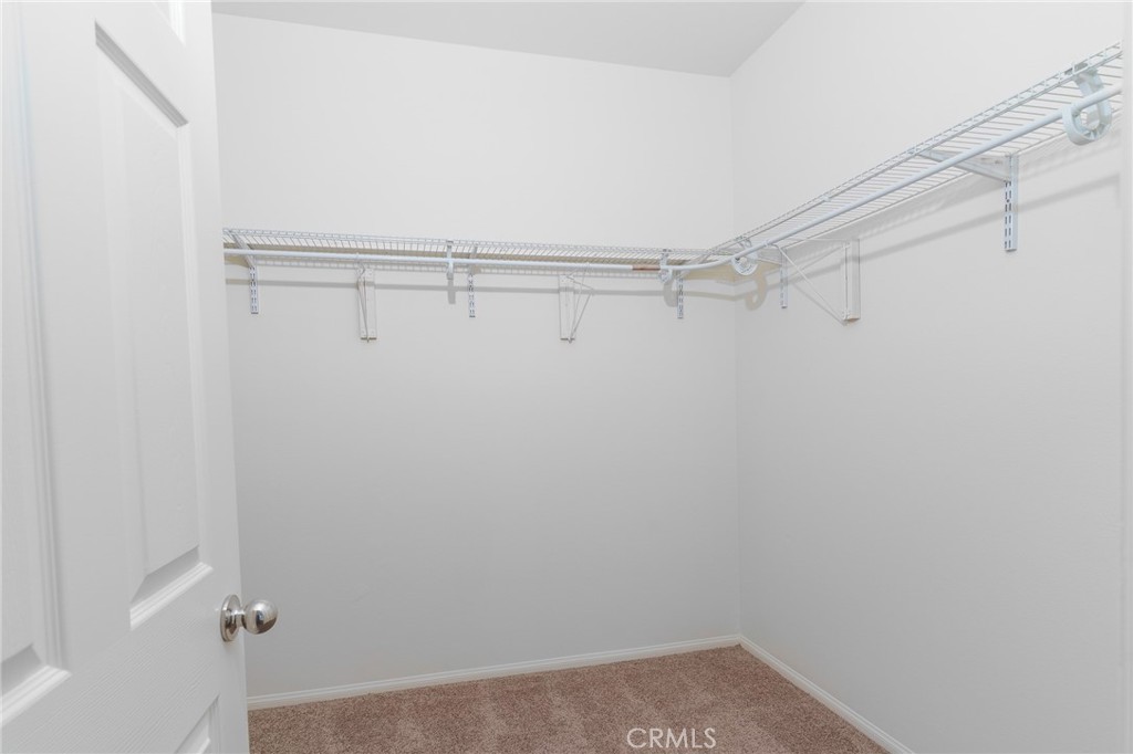 88 Ivory Property Photo 49