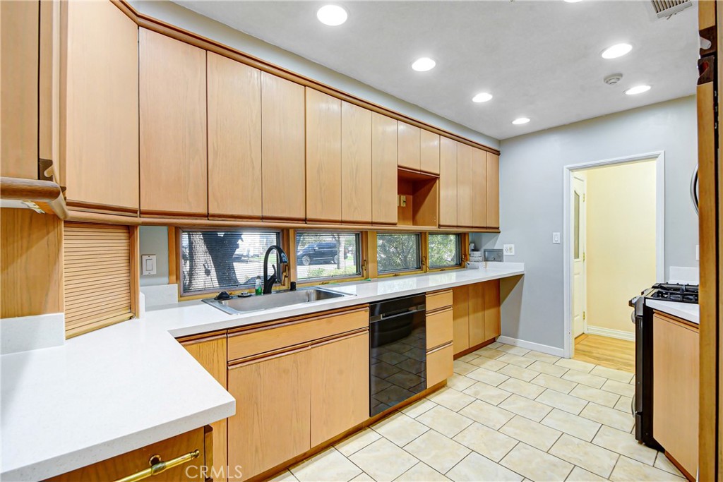 3264 N Lugo Property Photo 11
