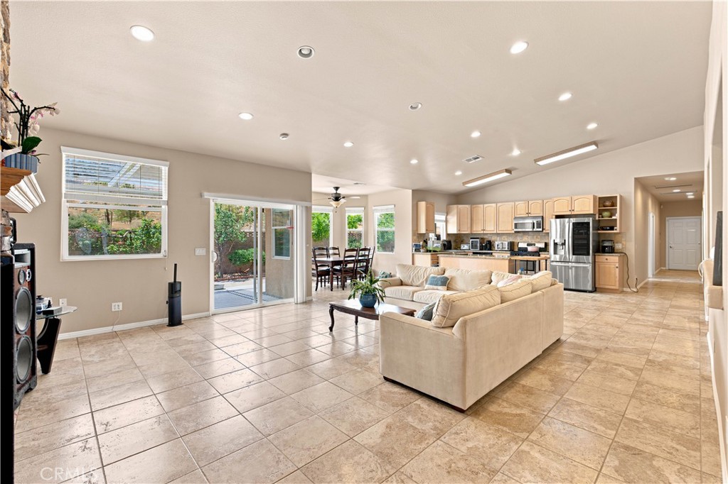 26475 Horizon Property Photo 9