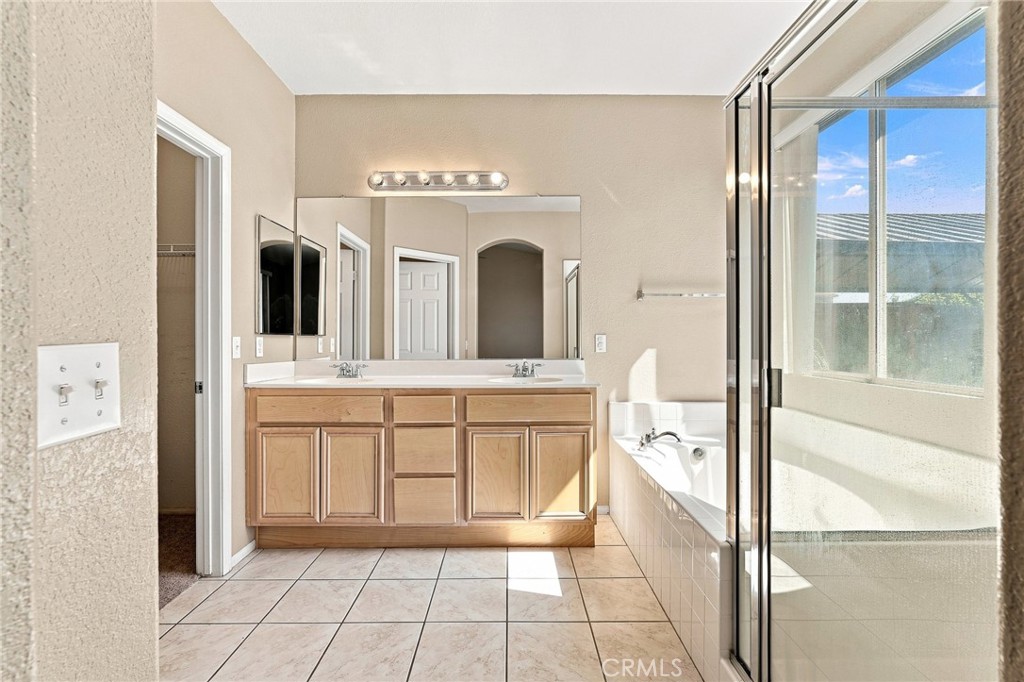 8935 Hydrangea Property Photo 26
