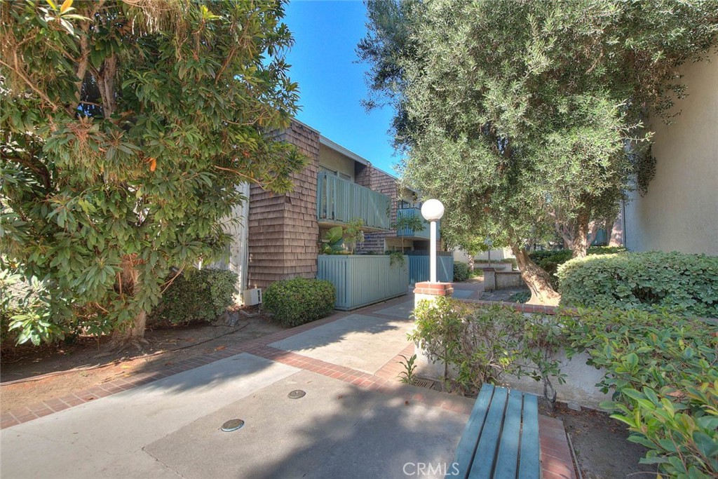5700 Etiwanda 212 Property Photo 2