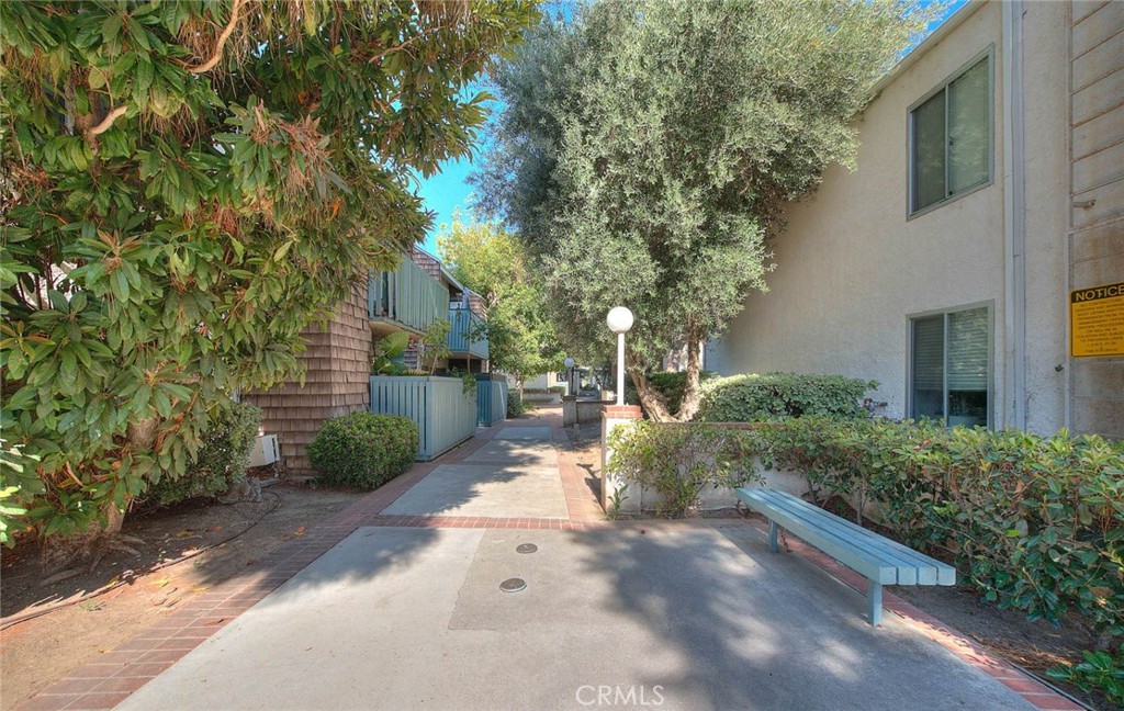 5700 Etiwanda 212 Property Photo 3