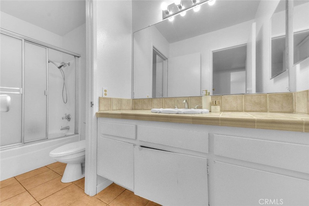 5700 Etiwanda 212 Property Photo 22