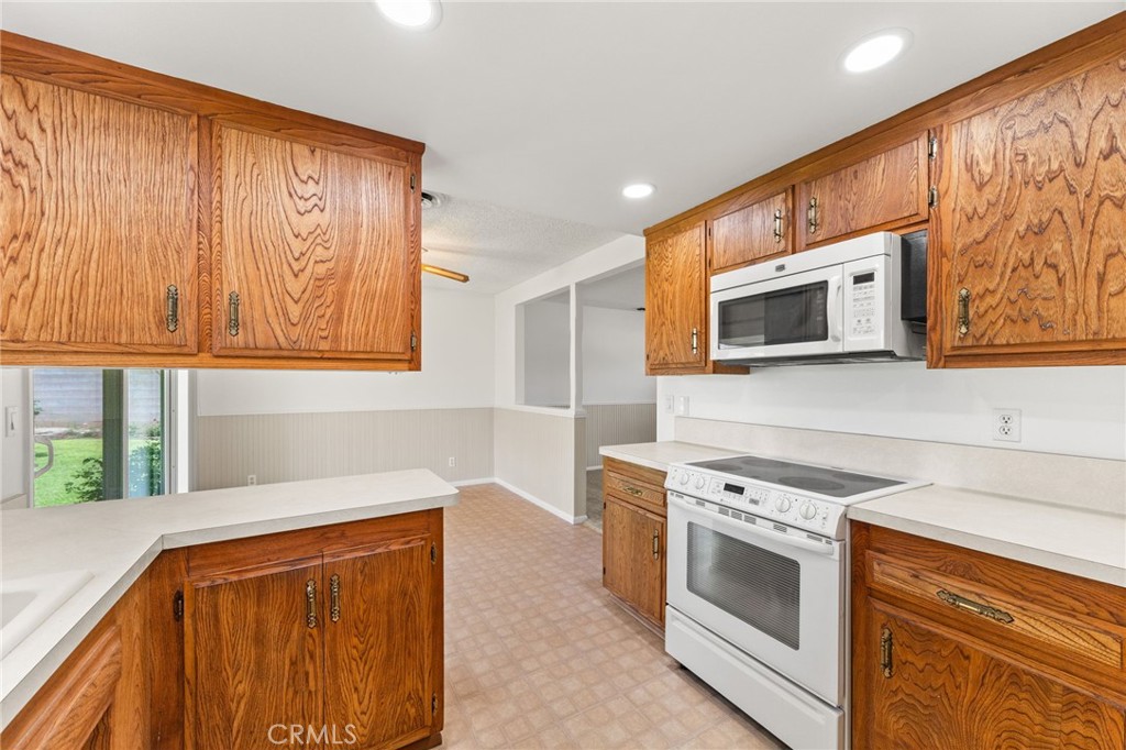 125 Mercer Property Photo 8