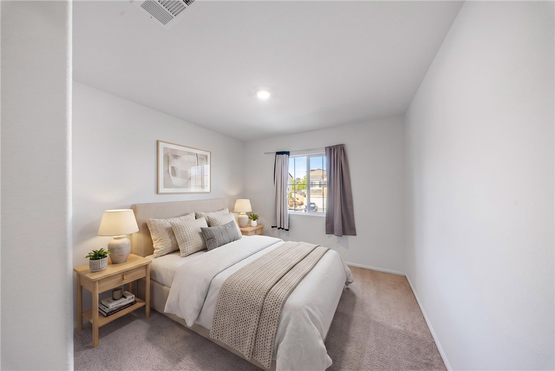 11633 Ford Street Property Photo 18
