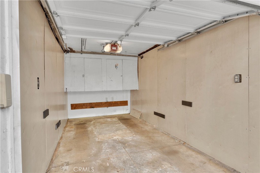 1250 E 1st Street 7 Property Photo 33