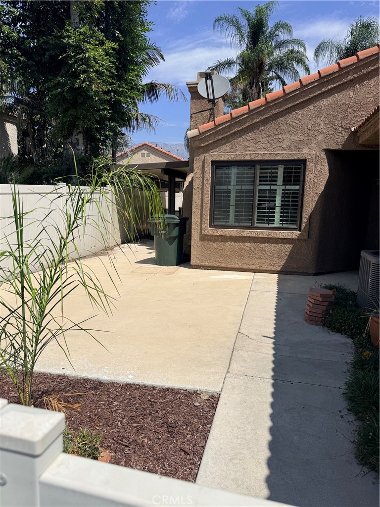 10260 Santa Rosa Court Property Photo 3