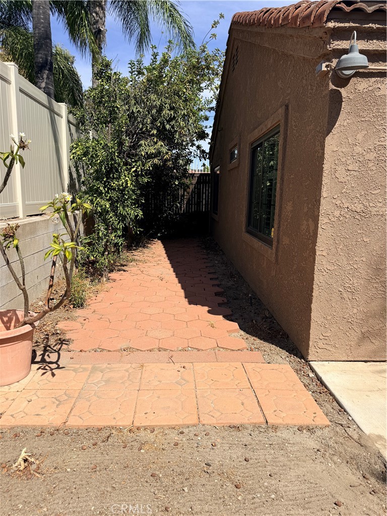 10260 Santa Rosa Court Property Photo 5