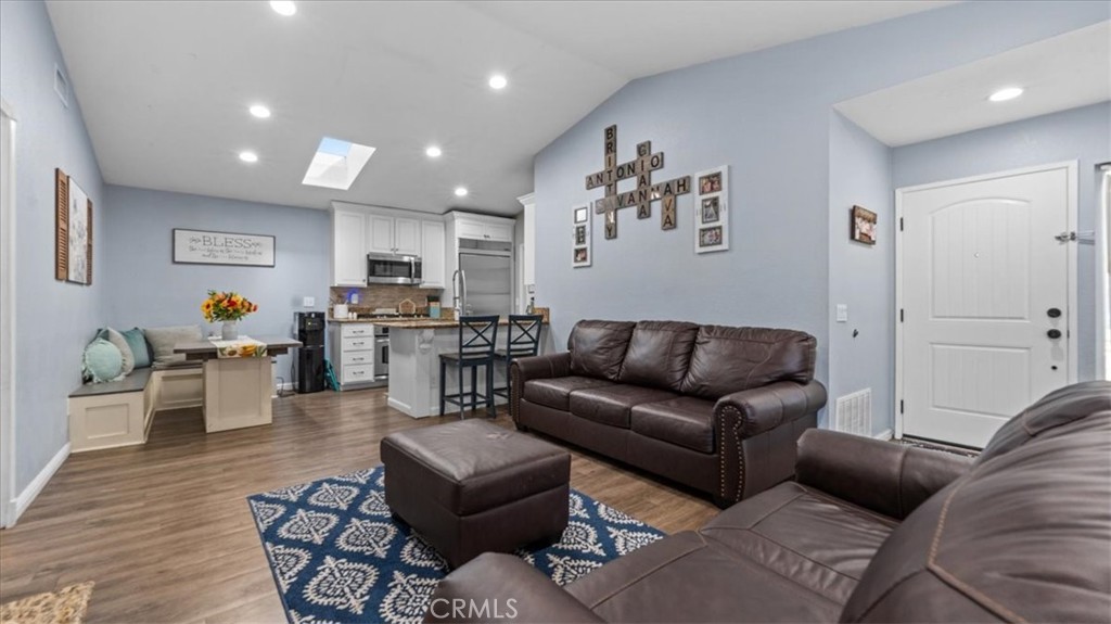 2776 Moose Creek Property Photo 4