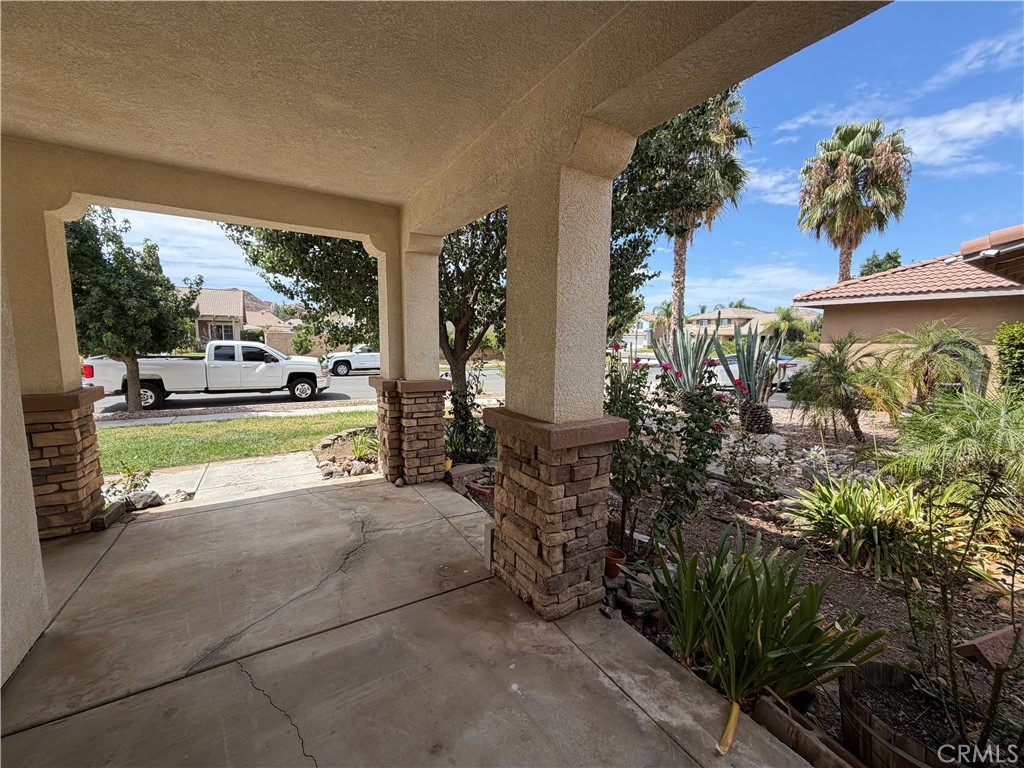 5180 Ravenstone Drive Property Photo 4