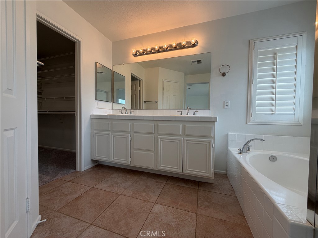 5180 Ravenstone Drive Property Photo 45